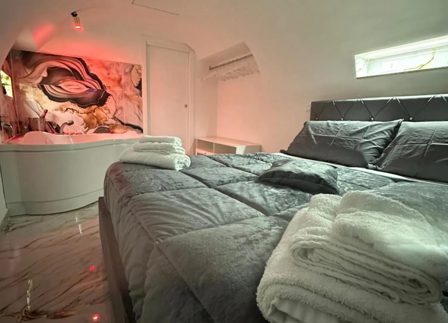 Suite Sanita Napoli 0*,  Italien